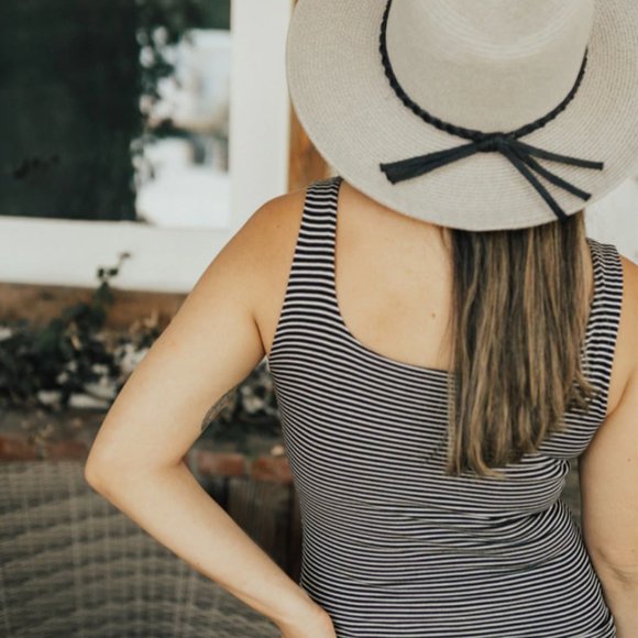 Carly Jean Los Angeles Rachel Tank Black and Ivory CJLA XL - Picture 2 of 9